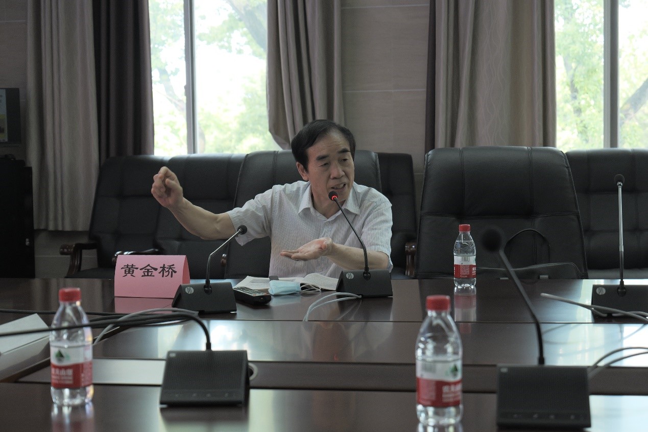 【主题教育】着力把握习近平新时代中国特色社会主义思想的科学体系和精髓要义——3044永利官网举行主题教育专题报告会